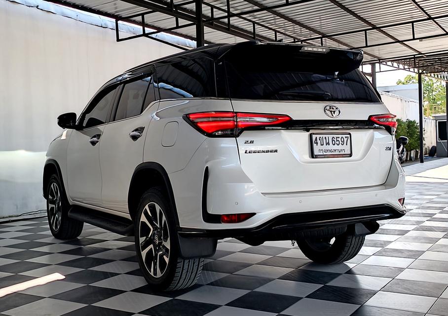 FORTUNER LEGENDER 2.8 V 4WD ปี 2020 4