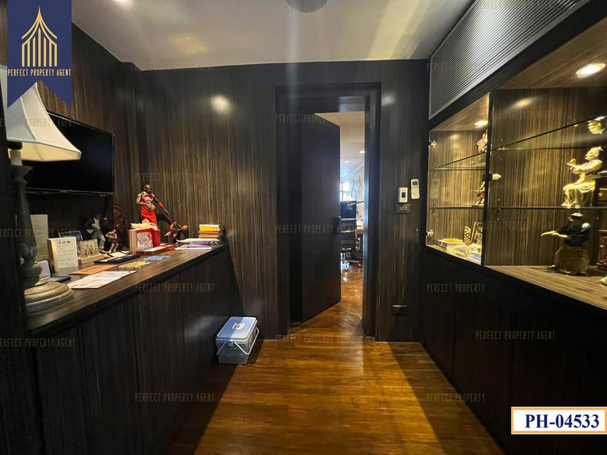 ขาย บ้านเดี่ยว 3 ชั้น สุขุมวิท 69 เอกมัย พระโขนง เดินทางสะดวก พร้อมเฟอร์นิเจอร์ครบครัน หิ้วกระเป๋าเข้าอยู่ได้เลย 16