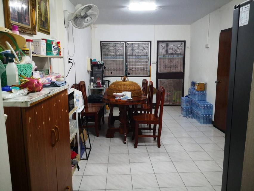 ขายบ้านเดี่ยว 41 ตรว. หมู่บ้านลานทอง ซอย 29/3 ปากเกร็ด นนทบุรี ราคาเพียง 3,500,000 บาท 3
