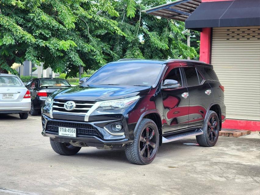 ขายToyota Fortuner 2.8TRD ปี18 1