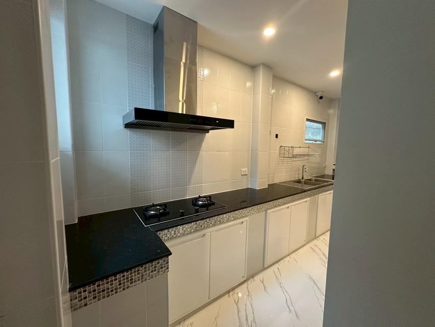 ให้เช่าบ้านหัวมุม มบ.เพอร์เฟคเพลส รามคำแหง 164 โครงการ 2 5