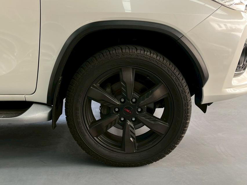 รหัสรถ WMT586 Toyota Fortuner 2.8 TRD Sportivo ปี 2018 รูปย่อยที่ 3