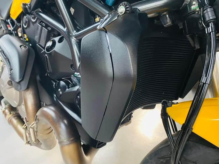 Ducati Monster 821 ปี 2019 4