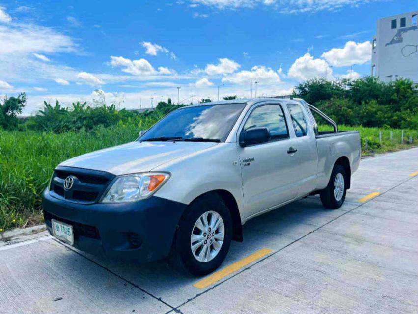 Toyota Vigo เครื่องดีเซล2.5 ตัวJกระจกมือหมุน