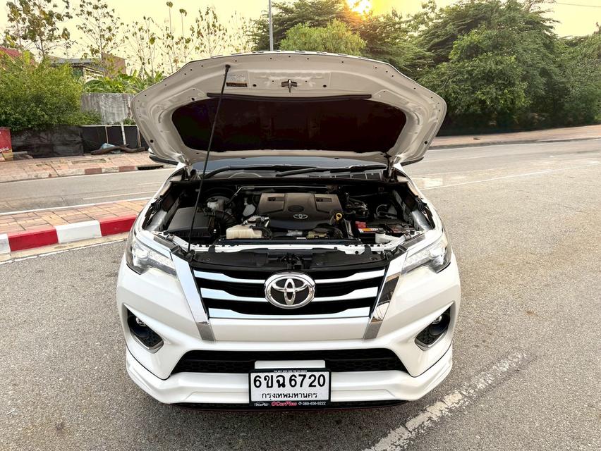 toyota fortuner 2.8 trd ปี 2018 17