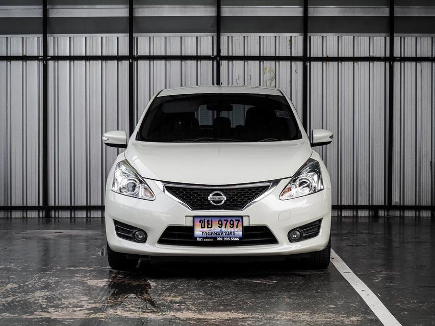  Nissan Pulsar 1.8V Hatchback ปี 2015 สีขาว 2