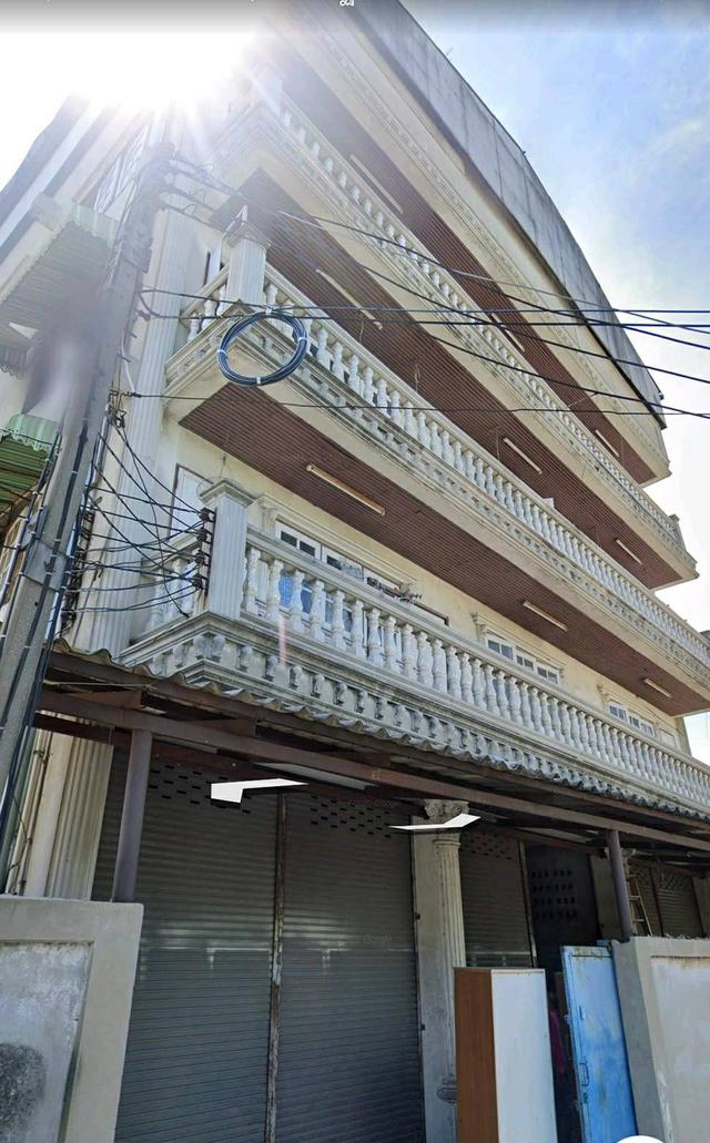 รูป ให้เช่า อาคารพาณิชย์/โกดัง ตรงข้ามบิ๊กซีอ้อมใหญ่ จำนวน 3 ชั้น 3 คูหา พื้นที่บริเวณอ้อมใหญ่