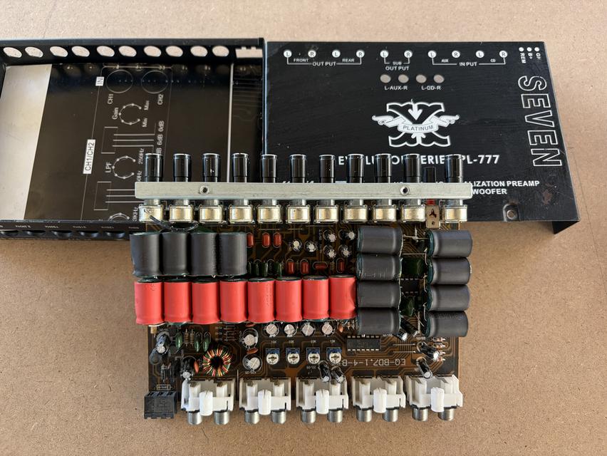 ลำโพงติดรถยนต์ หน้าจอเครื่องเล่นวิทยุ ปรีแอม พาเวอร์ รูปที่ 16