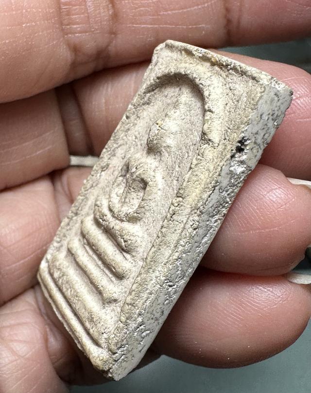 พระสมเด็จพิมพ์เกศบัวตูม เจ้าของเดิมฝนขอบเข้าตลับ รูปที่ 5