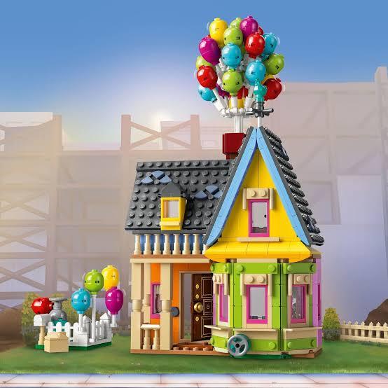 LEGO รุ่น Disney Classic ‘Up’ House Building Toy Set 3