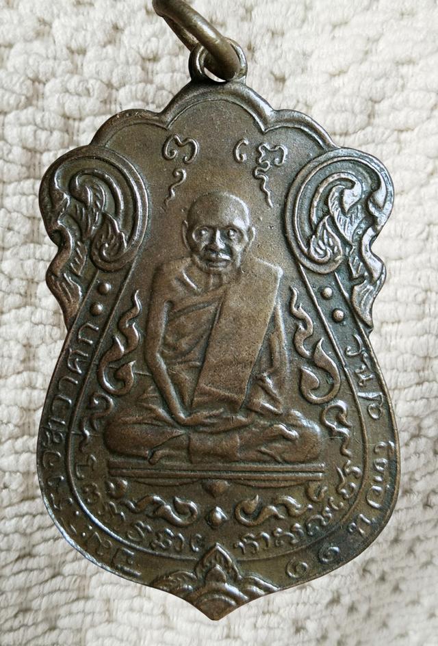 พระเก่าของ ตา ยาย มีเก็บๆใว้ สนใจเช่าทักมานะค่ะ