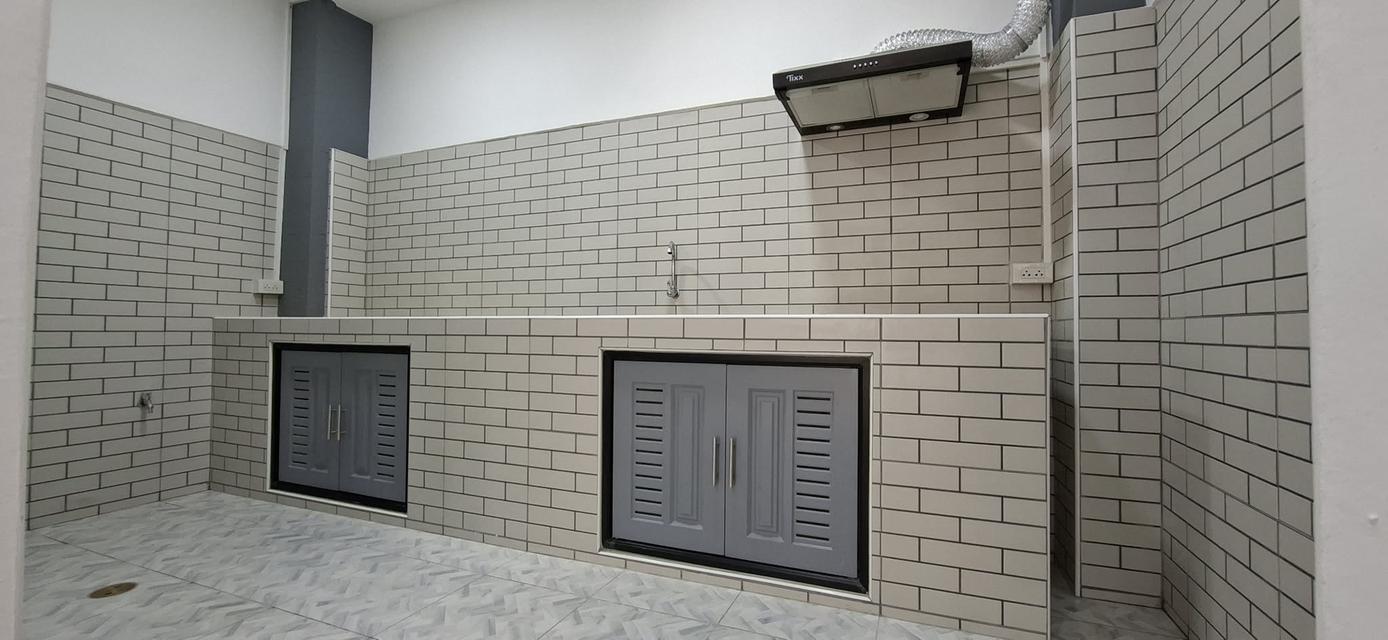 ทาวน์เฮ้าส์ ซอยรามอินทรา46 หมู่บ้าน บก.ทหารสูงสุด รีโนเวทใหม่ พร้อมอยู่ ทำเลดีใกล้รถไฟฟ้า 5