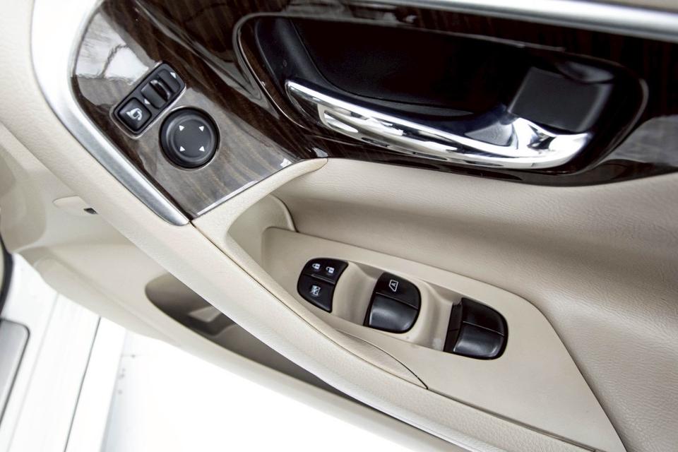 รหัสรถ 1D719 NISSAN TEANA 2.0 XL 2014 10