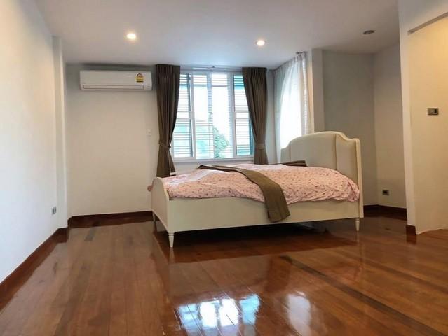 ขาย บ้านเดี่ยว 2 ชั้น รีโนเวทใหม่ทั้งหลัง ถนนวิภาวดี 16 ซ.โชคชัยร่วมมิตร  13