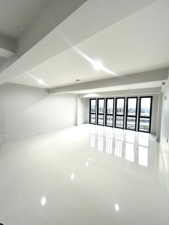 ขายด่วน!!! อาคารพาณิชย์ ในโครงการ Nue Connex Bizz Don Mueang พร้อมอยู่ ทำเลดี รูปที่ 7