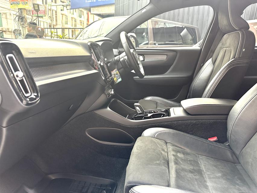 VOLVO XC40 2.0 T5 R-design AWD ปี2019 11