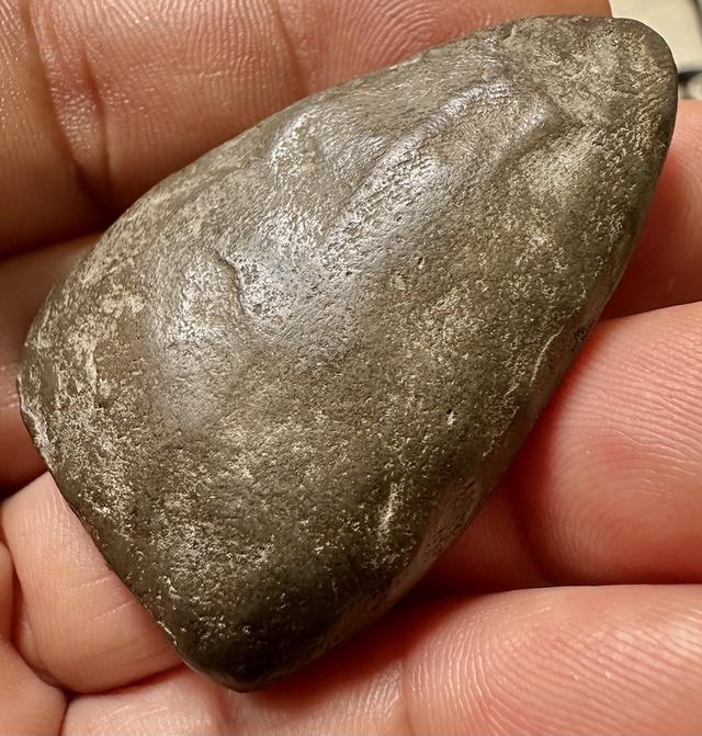 อู่ทองเนื้อดิน พิมพ์ใหญ่ (นิยม) กรุฤาษี เมืองทุ่งยั้ง จ.อุตรดิตถ์ องค์นี้แท้ดูง่าย สภาพสวย สุดยอดหายาก ของเมืองอุตรดิตถ์ รูปที่ 5