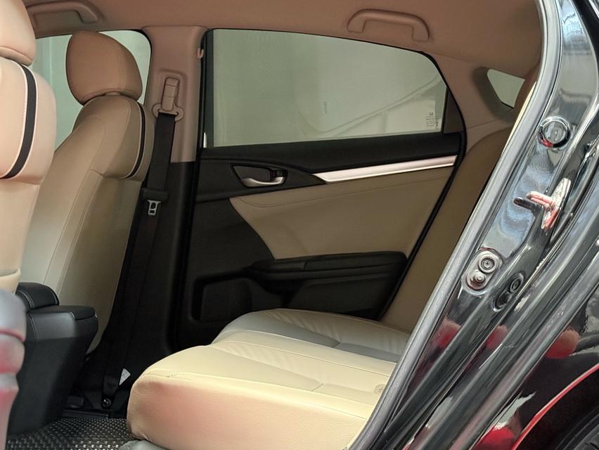 2021 HONDA CIVIC FC 1.8 EL MINORCHAN รถมือเดียวออกป้ายแดง รถวิ่งน้อย เข้าศูนย์ทุกระยะ รถไม่เคยมีอุบัติเหตุครับ รูปที่ 13