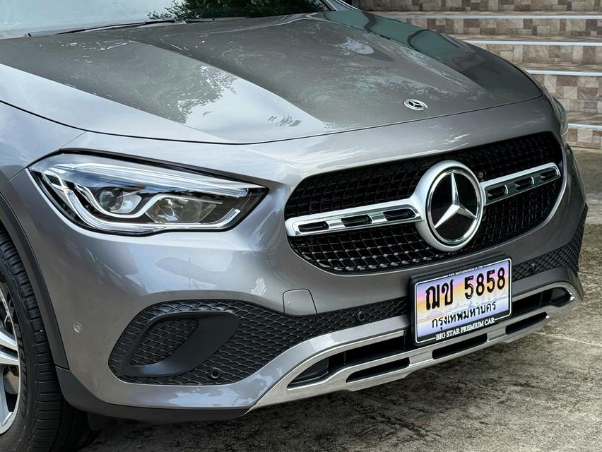 2022 BENZ GLA 200 รถมือเดียวออกป้ายแดง วิ่งน้อยเพียง 5X,XXX กม รถเข้าศูนย์ทุกระยะ ไม่เคยมีอุบัติเหตุครับ 8