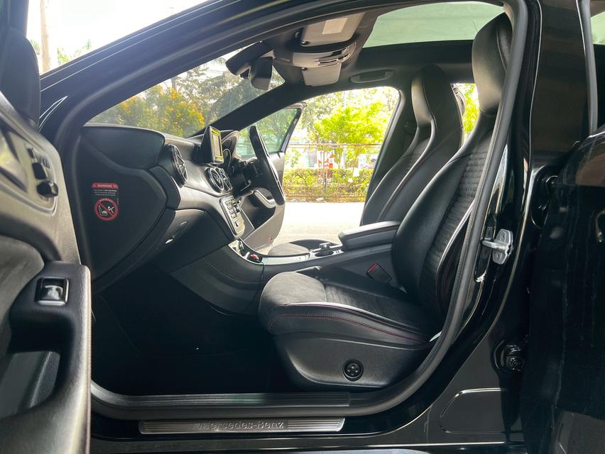 Mercedes-Benz GLA 250 AMG Dynamic AT ปี 2016 รูปที่ 17