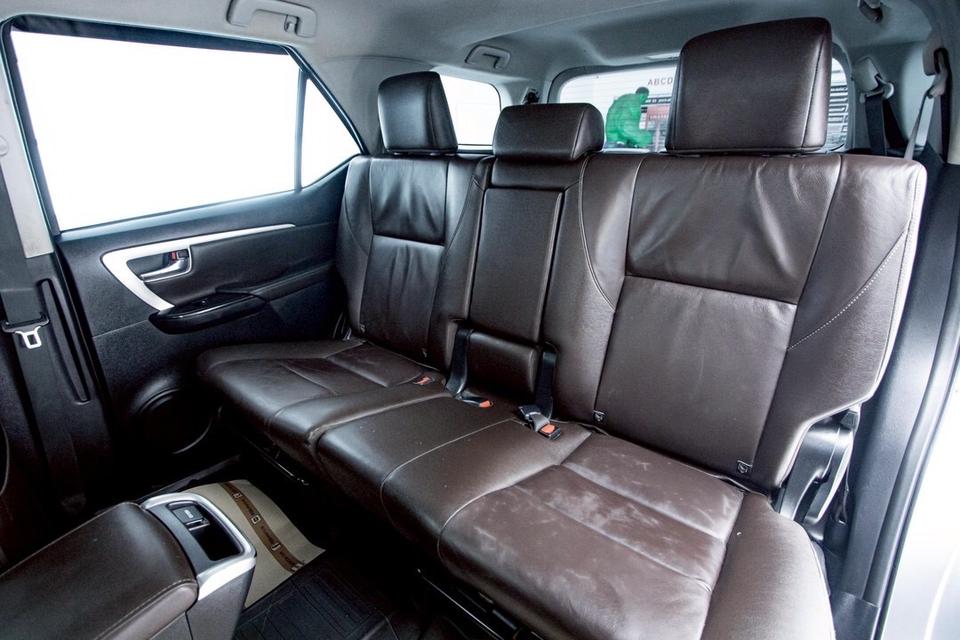 รหัสรถ 1D372 FORTUNER 2.4 V 2019 6