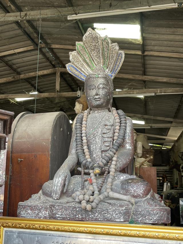 พระพุทธรูปไม้แกะสลัก พระไม้โบราณ ศิลปะมัณฑะเลย์ ปางนาคปรก หน้าตัก15นิ้ว