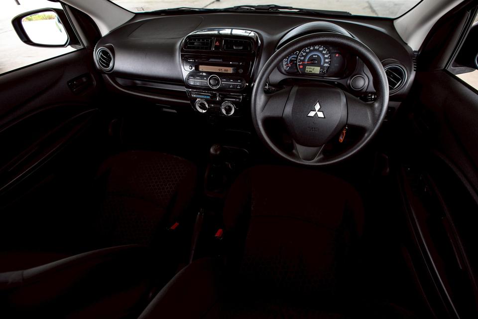 Mitsubishi Mirage 1.2 GL ปี 2013 เกียร์ธรรมดา สีฟ้า 17
