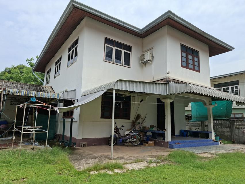บ้านมือ2กลางเมืองนครพนมพร้อมอยู่ขาย3.5ล.บ 2