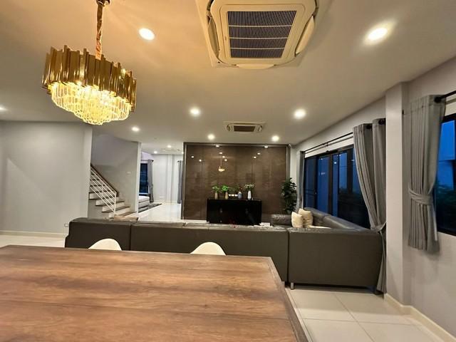 ขายบ้านเดี่ยว 2 ชั้น The City บางนา กม.7 เนื้อที่ 96 ตร.วา หลังมุม บ้านหรูพร้อมเข้าอยู่