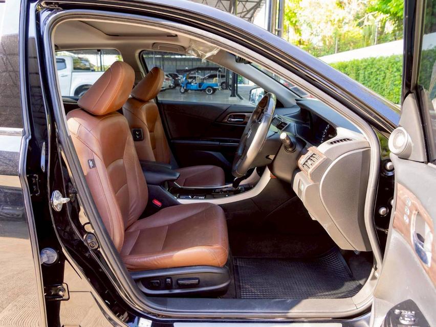 Honda Accord 2.0Hybrid Tech ปี19 รูปที่ 15