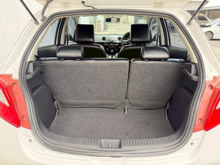 MAZDA 2 1.5 GROOVE SPONTS 2013 สีขาว MINOR CHANGE 12