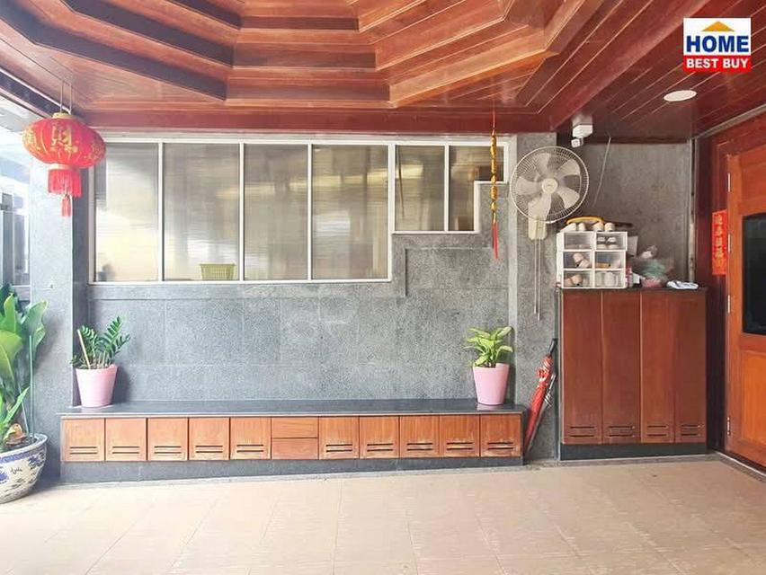 ขายทาวน์เฮ้าส์ 3 ชั้น ซอยลาดปลาเค้า 33 ต่อเติมใหม่ 29 ตารางวา 4 ห้องนอน 3 ห้องน้ำ (หน้าบ้านไม่ชนบ้านอื่น ส่วนตัวมาก) ใกล้ BTS เกษตรศาสตร์ 5