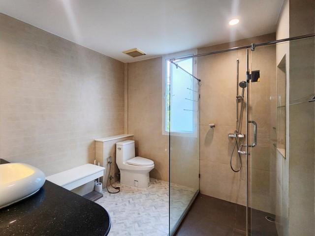 ให้เช่า บ้าน หมู่บ้านบ้านลาดพร้าว Exclusive ถ.เลียบด่วนเอกมัย-รามอินทรา ตรงข้าม ห้างเดอะคริสตัล ซอยโยธินพัฒนา 3  8