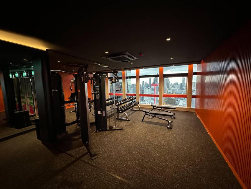 ขายดาว์นคอนโดคัลเลอร์ จุฬา (วิวไม่บล๊อค ไม่บวกเพิ่ม) 8