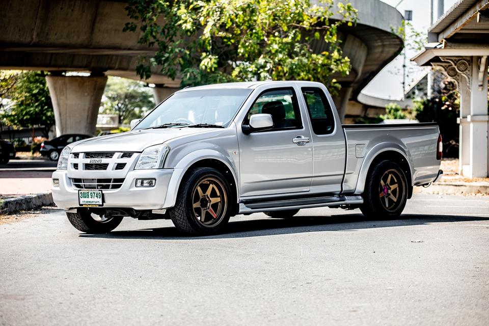 Isuzu D-Max Hi-Lander Cab 2.5 SLX  ดีเซล เกียร์ ธรรมดา ปี 2005 สวยๆ 9