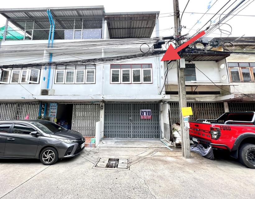 ✨ขายด่วน ตึกแถว 2 ชั้น (ต่อเติมเพิ่มเป็น 3 ชั้น) ทำเลดี ซอยเอกชัย 62 เดินเข้าซอยเพียง 100 เมตร ใกล้ตลาดปิ่นทองและ Big C บางบอน 1