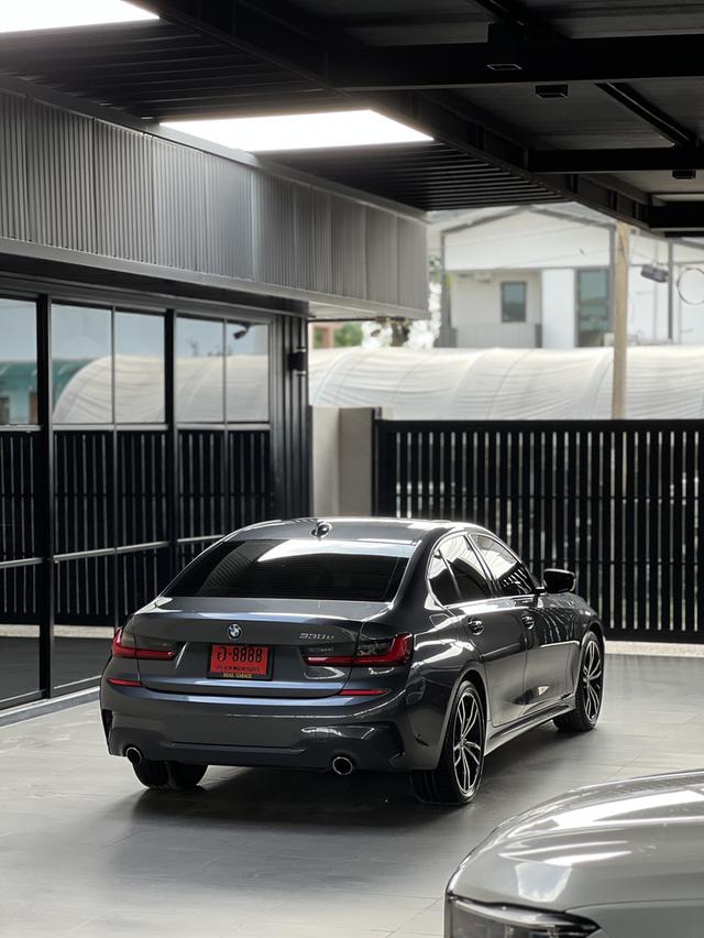 BMW 330e M Sport 13