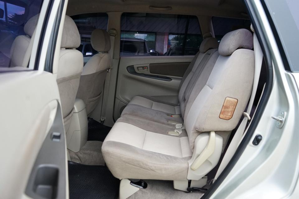2012 T.INNOVA 2.0G 10