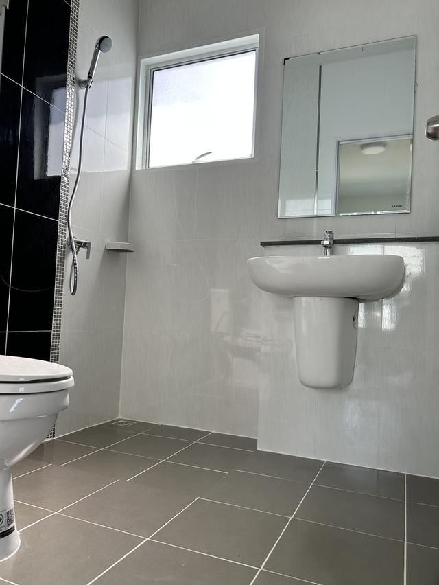 บ้านเดี่ยว แปลงมุม 53 วา 3 นอน 3 น้ำ จอด 2 คันสบายๆ ติดต่อ เล็ก : 0852246165 โทร/ไลน์ ✅ 8