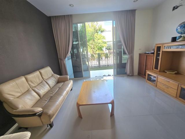 ให้เช่าทาวน์โฮม2ชั้น แปลงมุม 23ตรว. ใกล้แฟชั่นไอส์แลนด์ 3