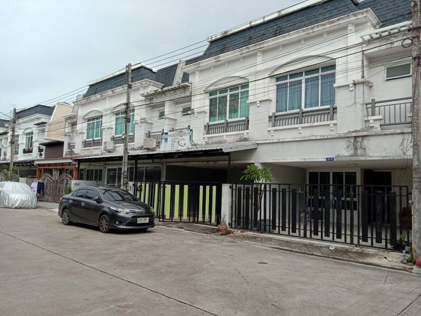 ขายทาวน์เฮ้าส์ 2ขั้น หมู่บ้านเอกธนา ต.ในเมือง อ. เมือง จ.นครศรีธรรมราช 1