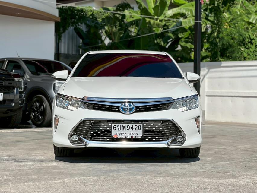 TOYOTA CAMRY 2.5 HV NAVI ปี 2017 โฉม ปี12-18 สีขาว 2