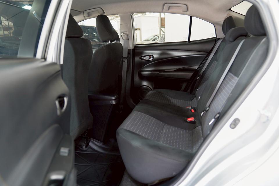 TOYOTA YARIS ATIV 1.2 ENTRY CVT AT ปี 2021  13