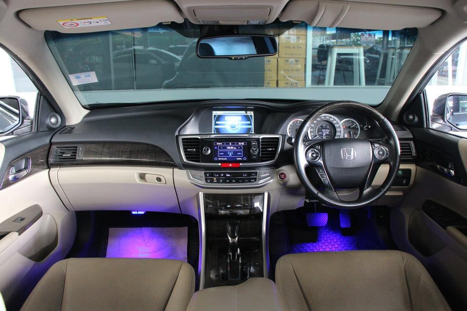 รหัสรถ TKG7192 HONDA ACCORD 2.0 EL ปี 2014