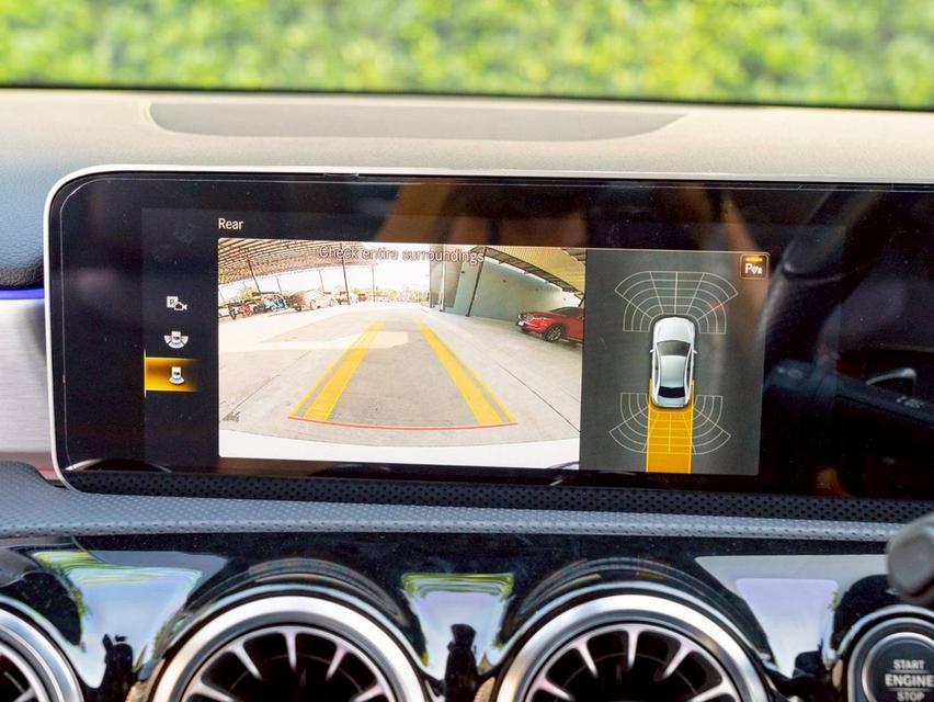 Mercedes Benz A200 AMG ปี จด 2021 17