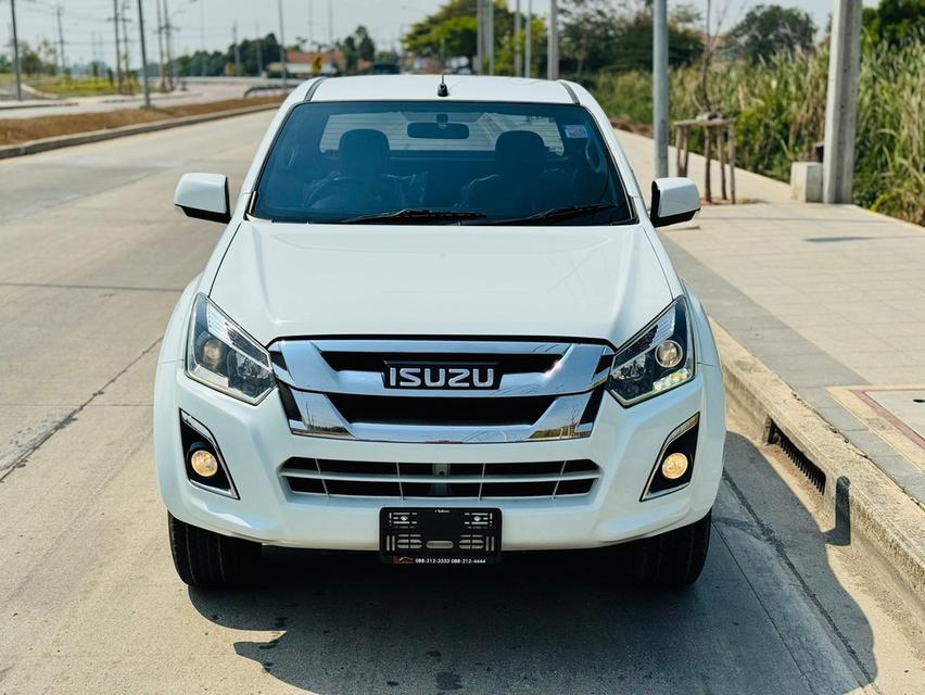 ISUZU D-MAX HI-LANDER SPACE CAB 1.9 L  DDI MT 2017 2