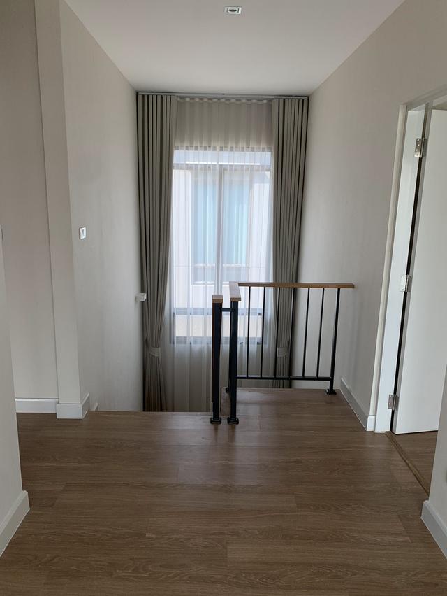 บ้านเดี่ยว หมู่บ้านเวนิว พระราม 9 ไม่เคยเข้าอยู่ 10