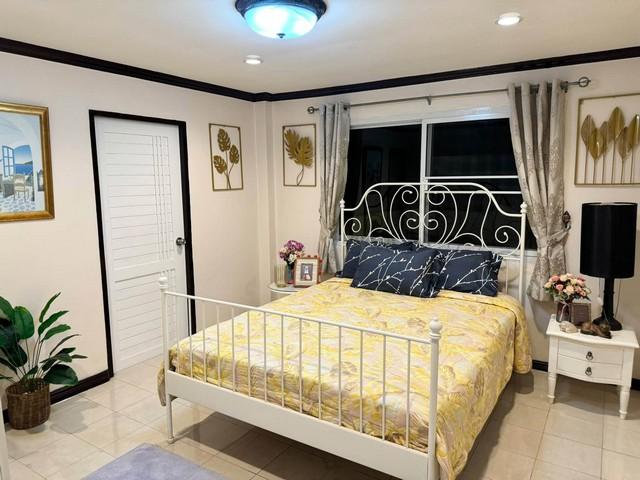 ให้เช่าทาวน์โฮม 4 ชั้น 5 ห้องนอน โครงการรอยัล นครินทร์วิลล่า ซอยศรีนครินทร์ 42 ใกล้ซีคอนสแควร์ ใกล้ Mrt สายสีเหลือง 5