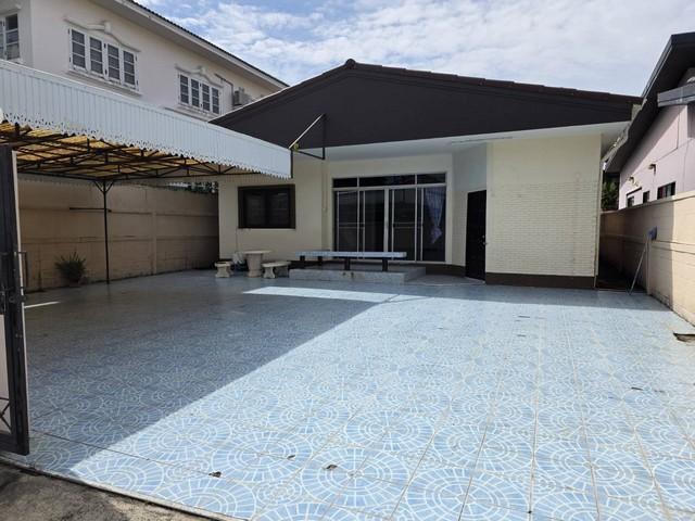 ให้เช่าบ้านเดี่ยว 1 ชั้น 64 ตร.ว. ถนนโชคชัย 4 กองปราบ ใกล้ MRT โชคชัย 4 1