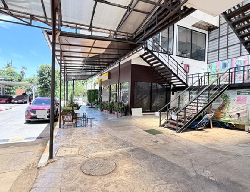 ขายที่ดินพร้อมกิจการ / พื้นที่ดิน 6 ไร่ 60 ตารางวา / กิจการเป็น Community Mall (คอมมูนิตี้มอลล์) ชื่อโครงการ เดอะทรี บางบอน 7